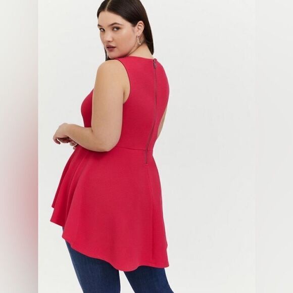 Torrid Fuchsia Pink Textured Ponte Hi-Lo Peplum Top - Picture 2 of 7